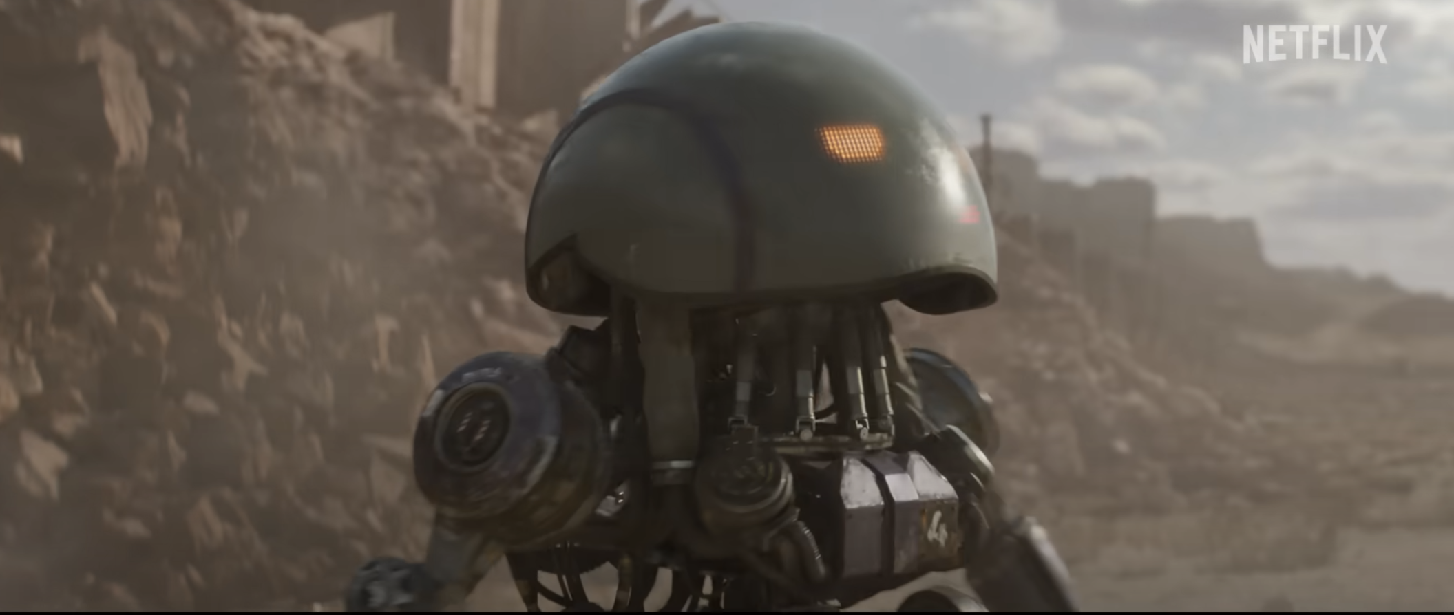 Navigating the Chaos of 'The Electric State': A Review of the 1990s Robot Apocalypse